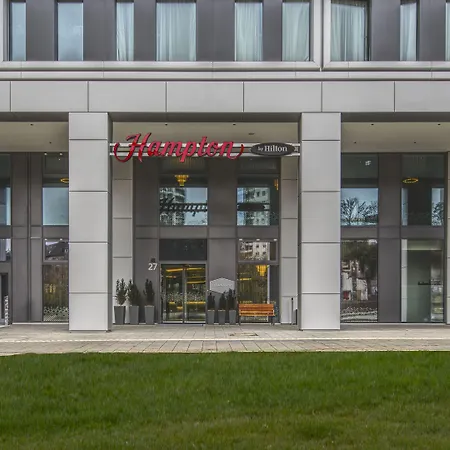Hampton By Hilton Stuttgart City Centre-3